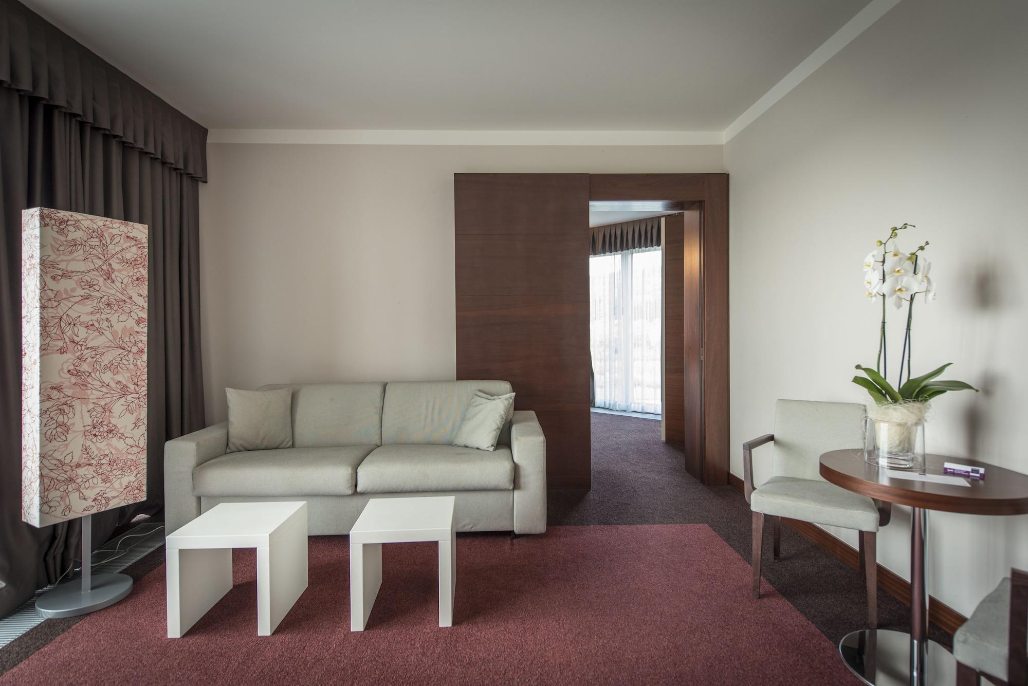 Aqualux Hotel Spa Suite & Terme Бардолино Екстериор снимка