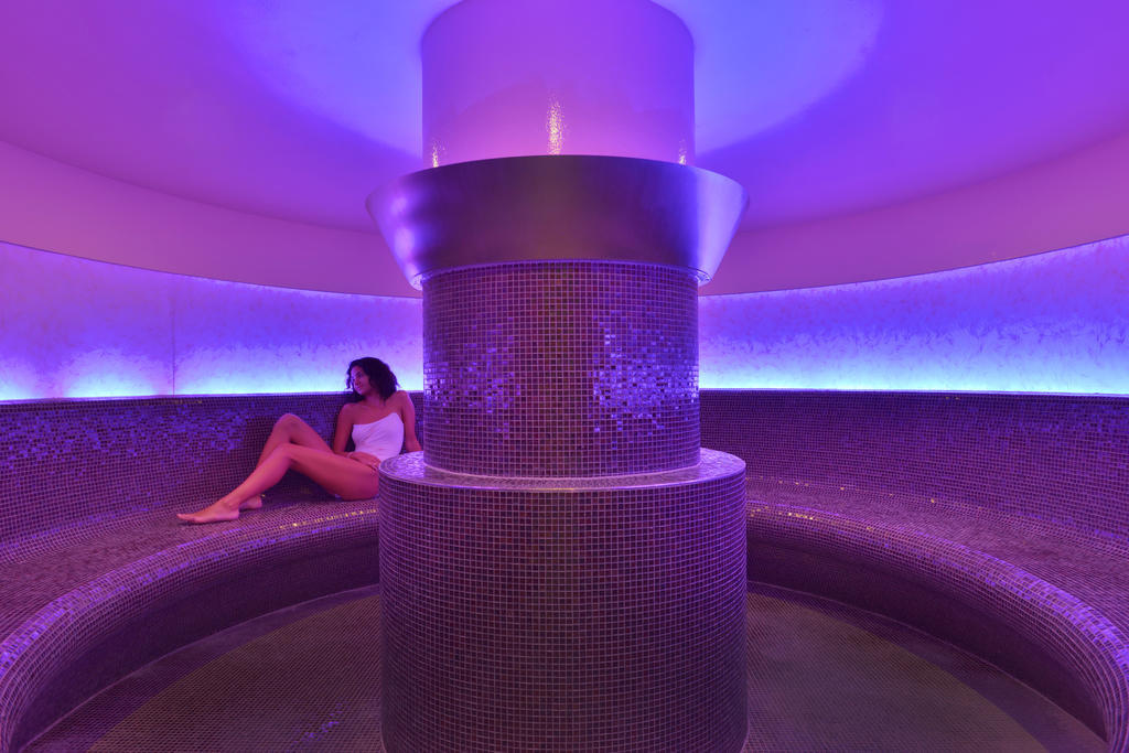 Aqualux Hotel Spa Suite & Terme Бардолино Екстериор снимка